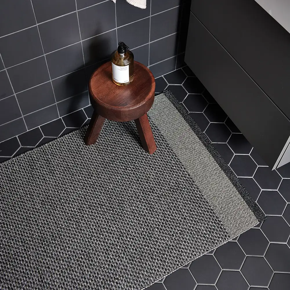 Edit matta 60x85 cm Black