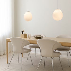Around the World Lampskärm Ø27 cm White/
Brushed Steel