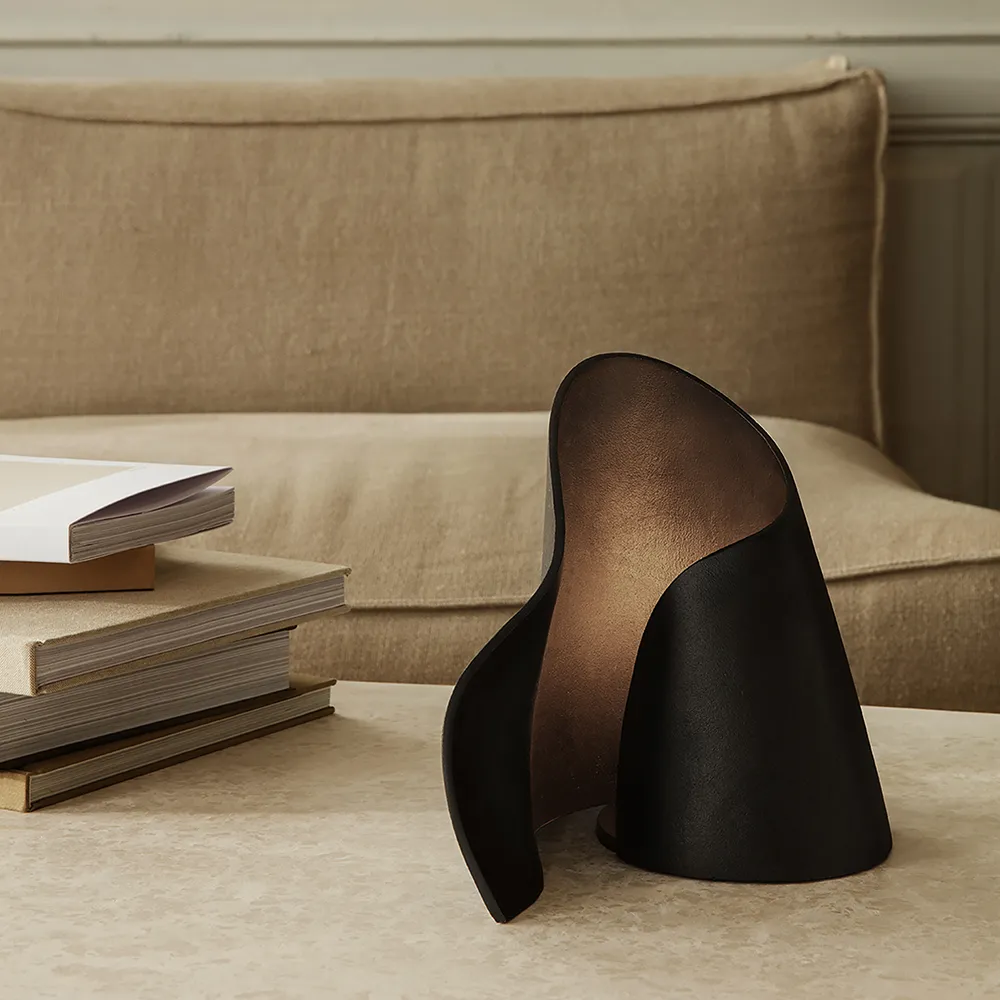 Oyster Table Lamp - Black