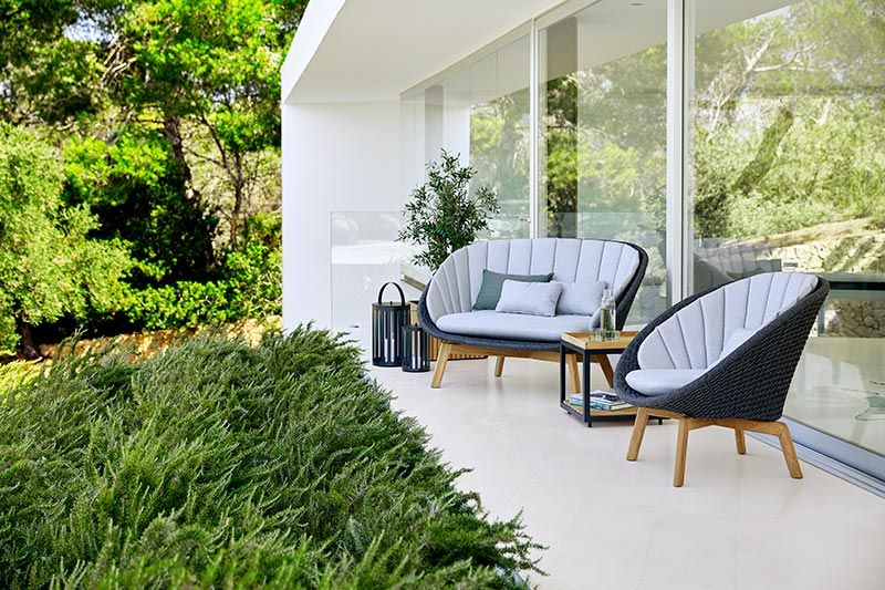 Peacock Loungefåtölj Mörkgrå 