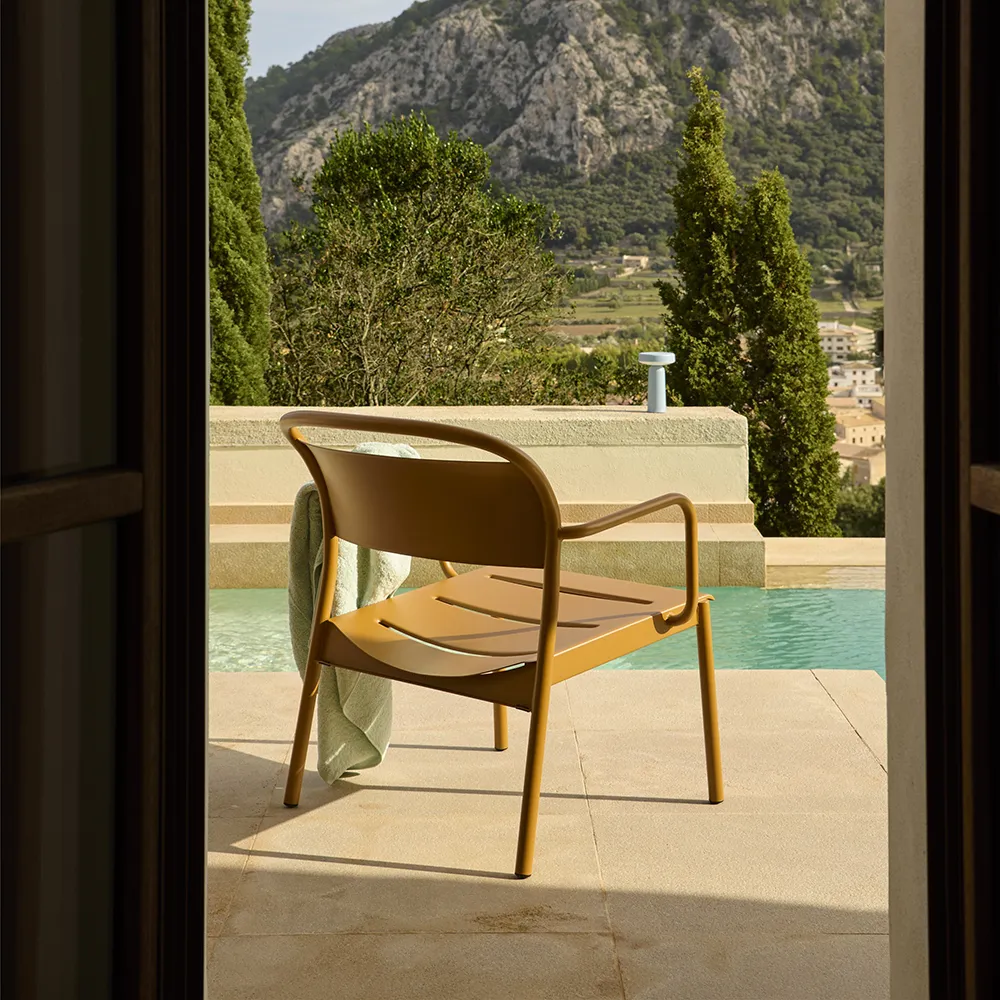 Linear Steel Fåtölj Burnt Orange 