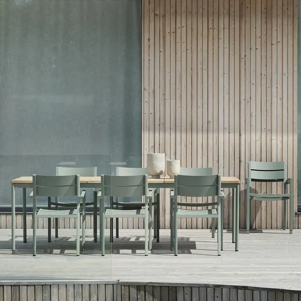 Delia matstol dusty green 