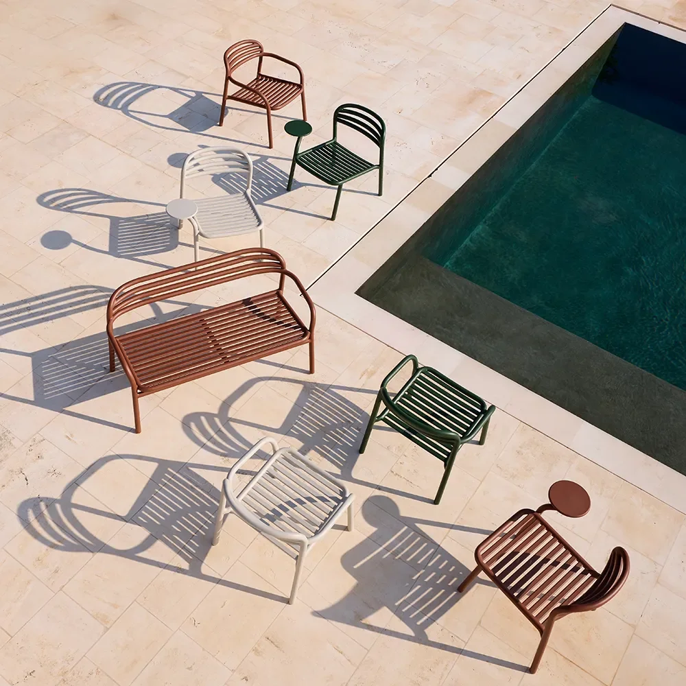 Bliss soffa, stapelbar Desert red, aluminium