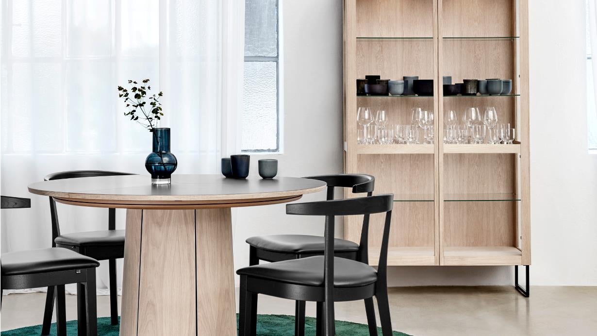 Sm52 stol med tyg i kategori 1 