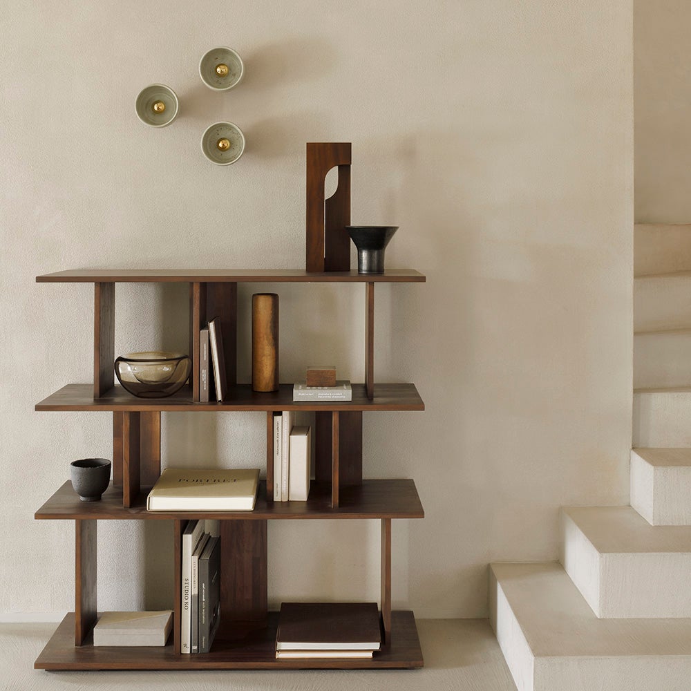 Irregular Hylla lackad Teak 112 x 37 x 115 cm