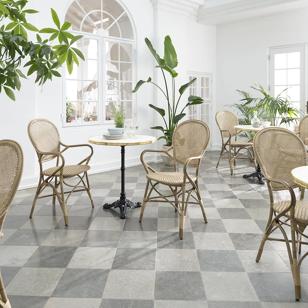 Rossini Karmstol Antik