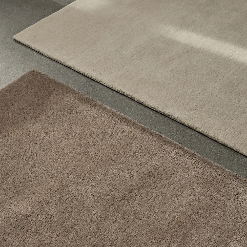 Stille Tufted Rug - 140 x 200 - Ash Brown