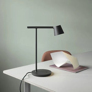 Tip bordslampa - Black
