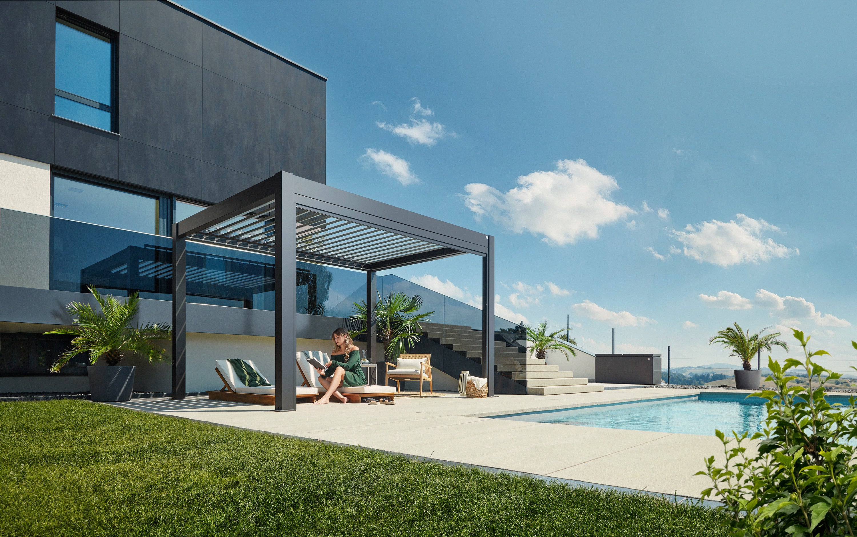 Pergola size 4 x 3 metallic quartz grey