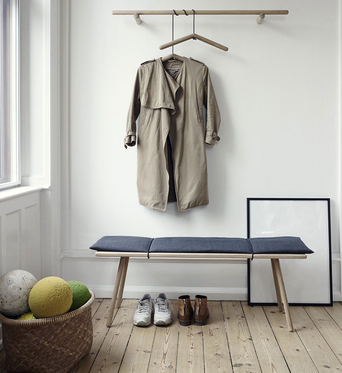 Georg bänk 124x38 cm svart ek