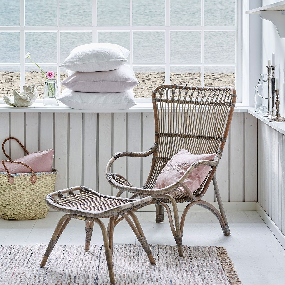 Monet Rottingfåtölj Taupe 