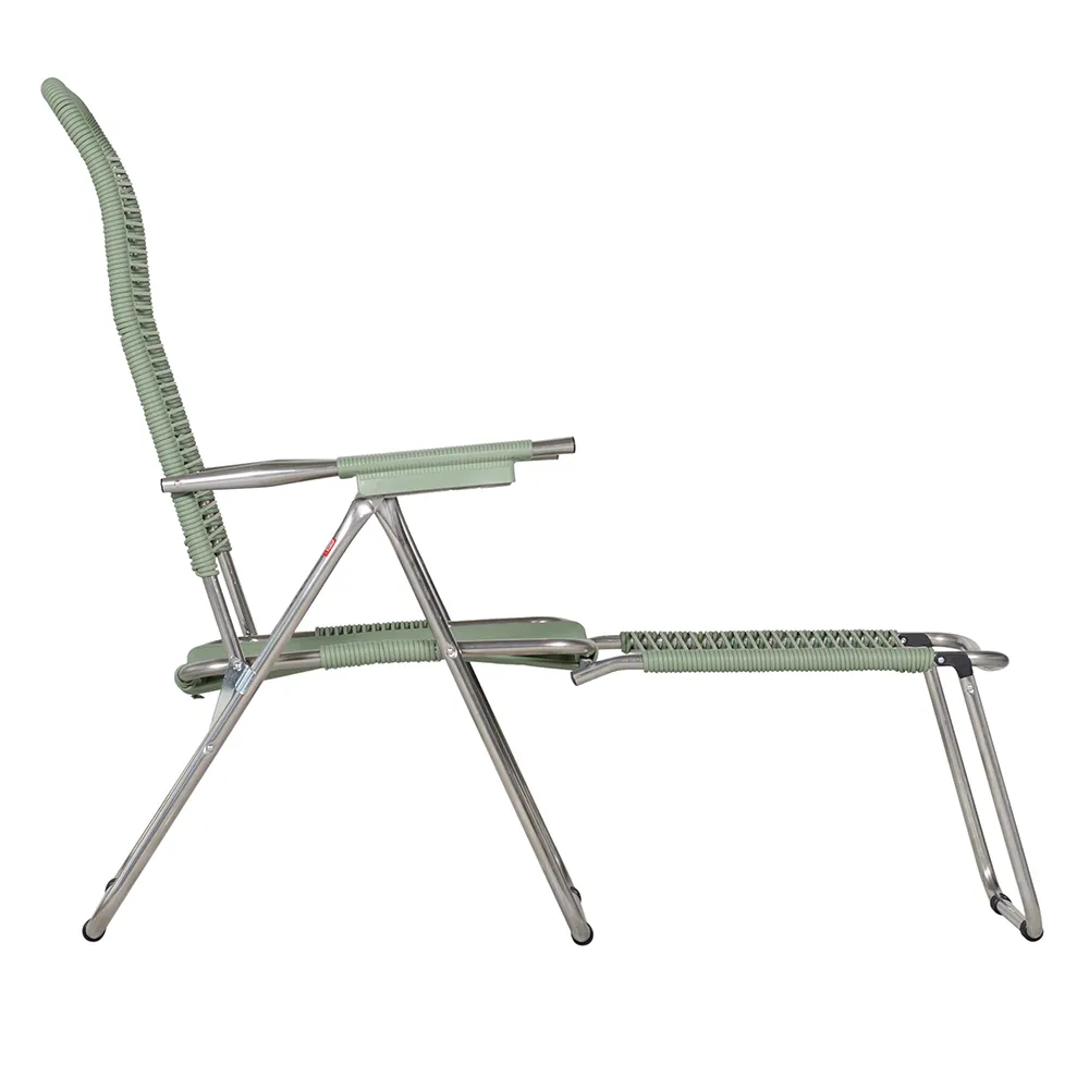 Spaghetti solstol sage green aluminium 