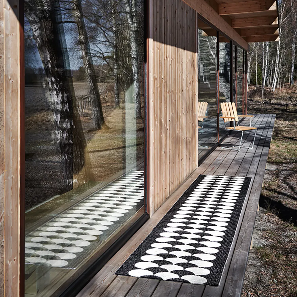 Poppy Black / Vanilla matta 70 x 250 cm