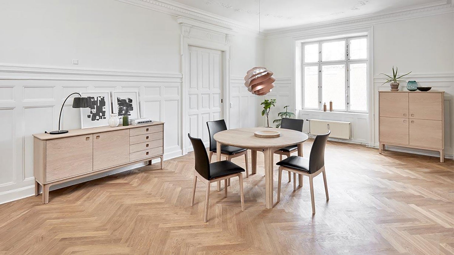 Sm300 Skänk Ek Vitolja