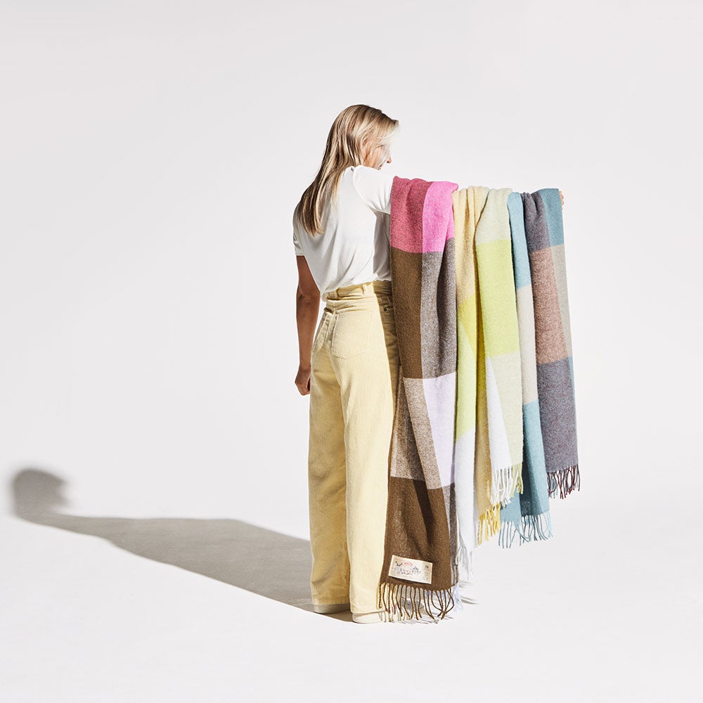 Colour blend blanket spring 