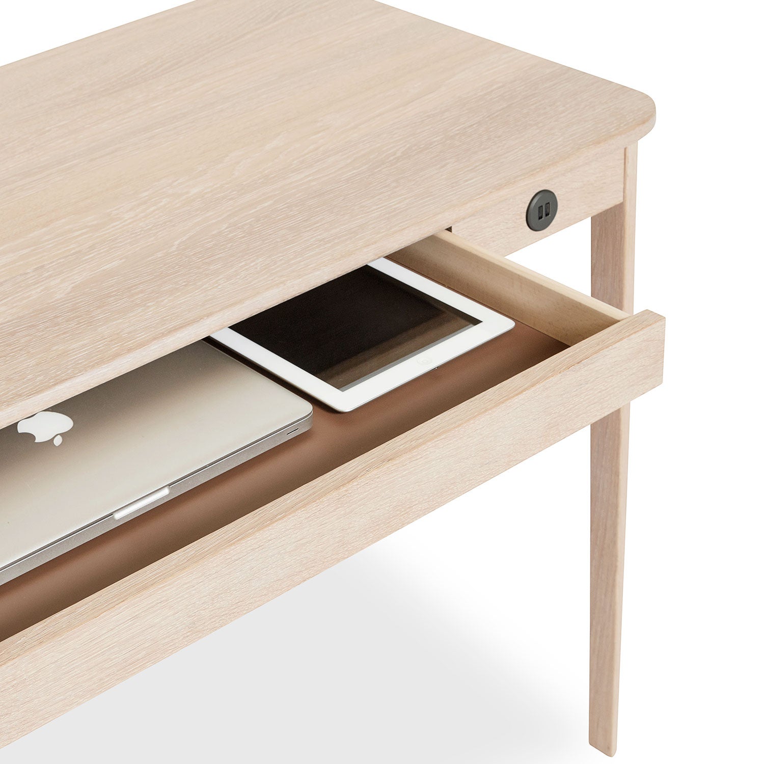 Sm131 Skrivbord Ek Lack 115X55X74Cm 