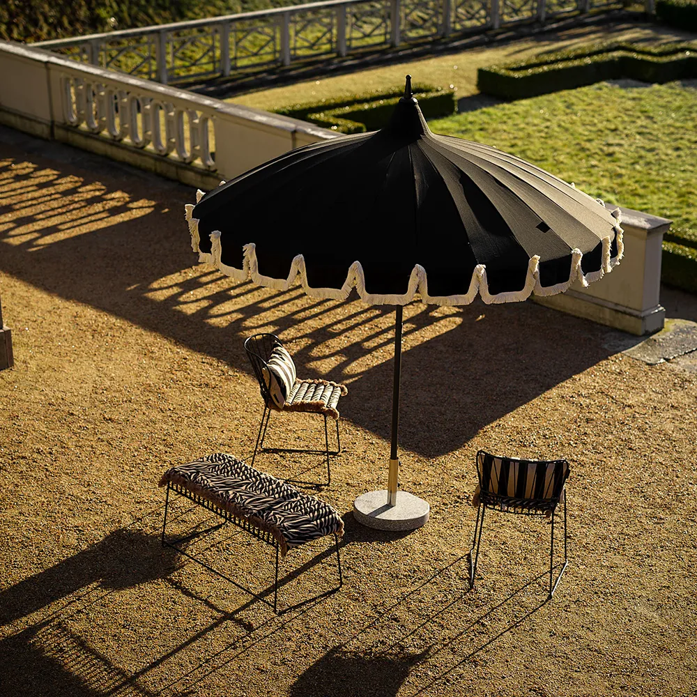 Parasoll med fransar Ø240 cm Svart