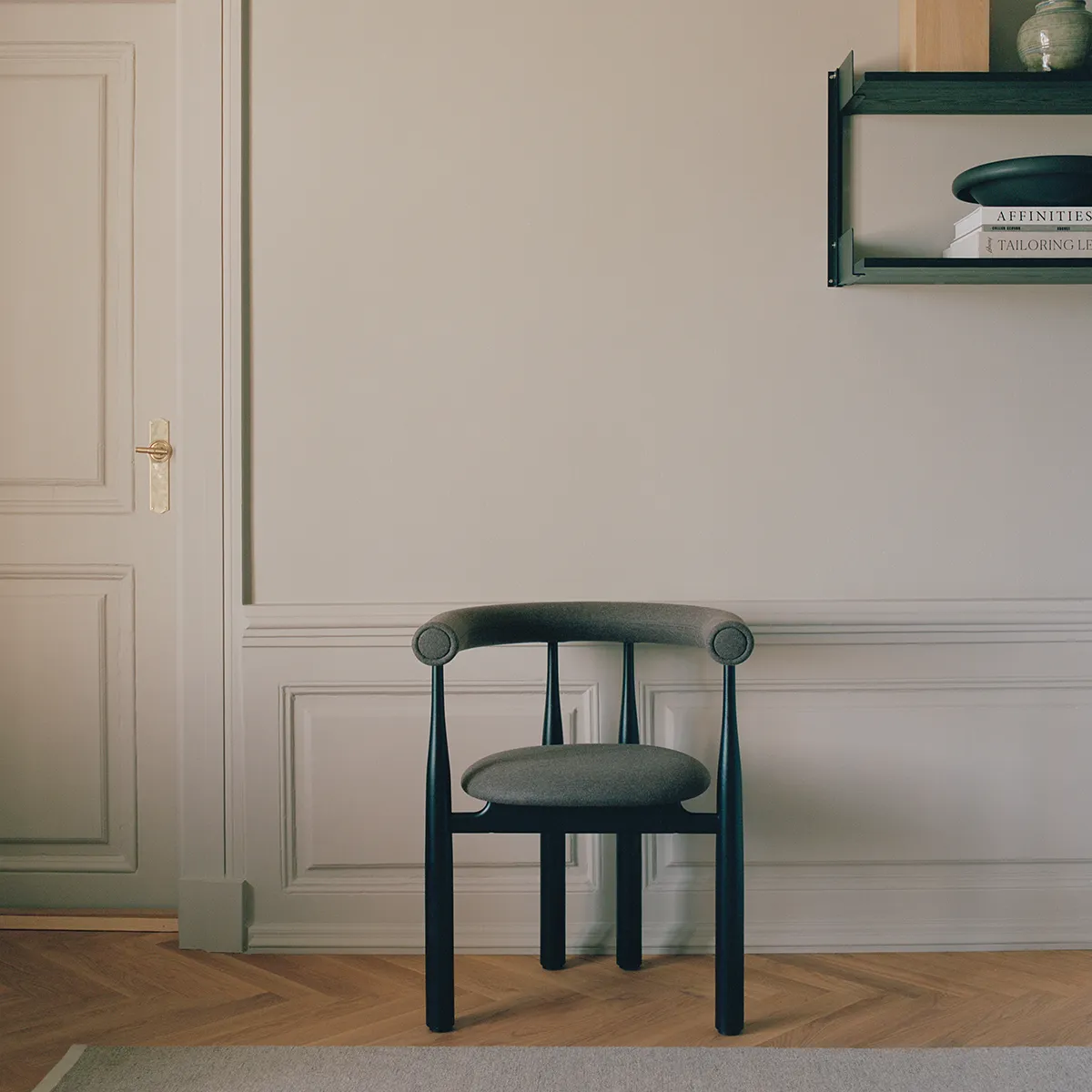Stoppad Karmstol Bukowski Black Wooly