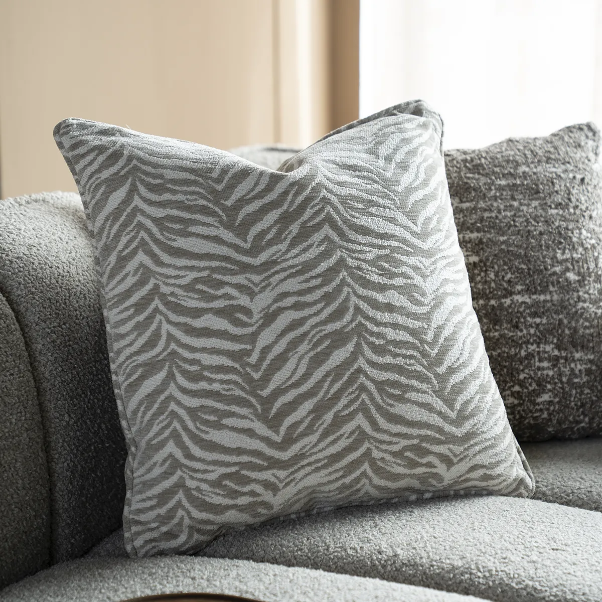 Prydnadskudde Tigra Beige 45x45 cm
