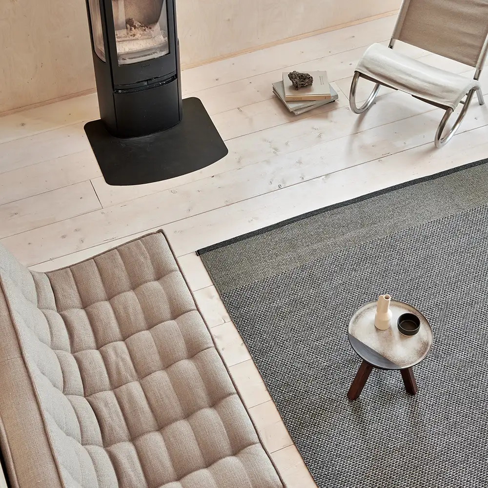 Edit matta 140x200 cm Black