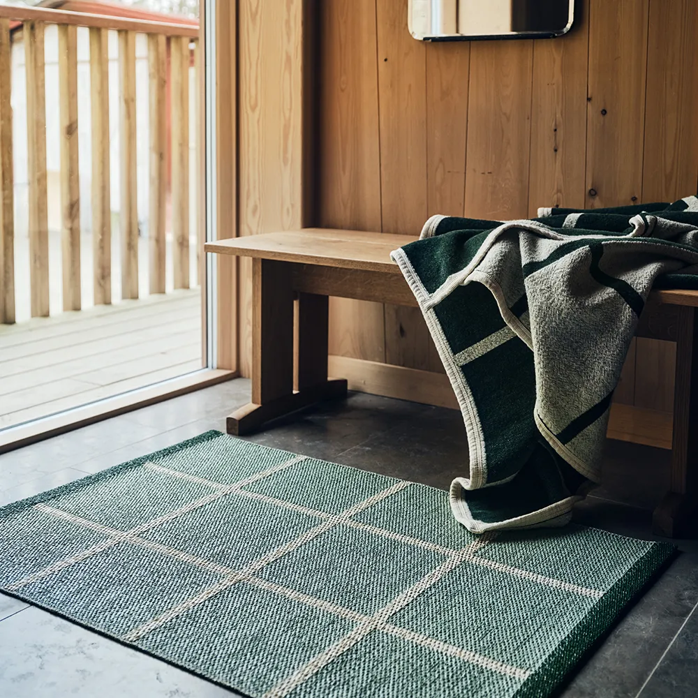 Vävd filt i lammull Criss Leaf