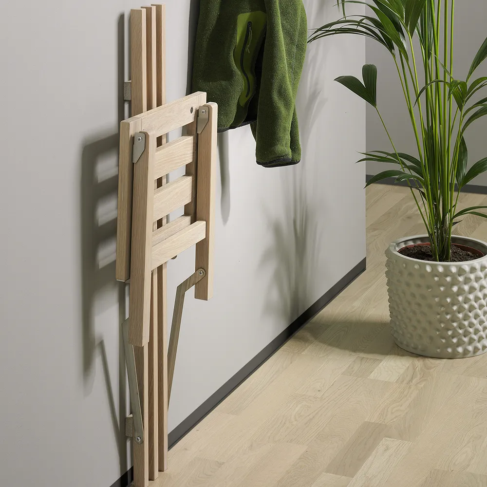 Nadja Väggstol Vitlackad Björk