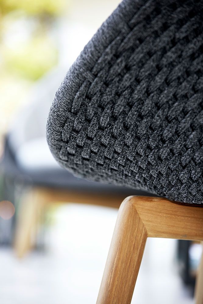 Peacock Karmstol Mörkgrå 