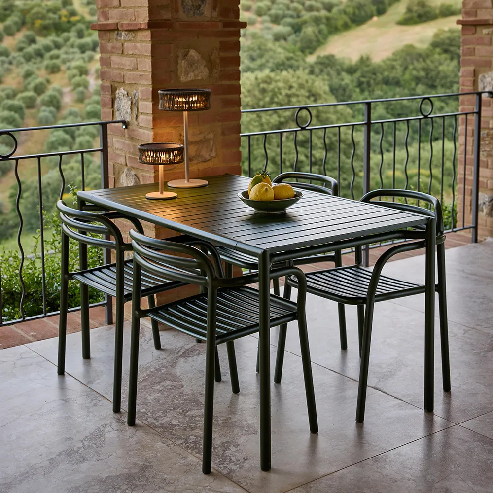 Bliss matbord 133x81 cm Dark green