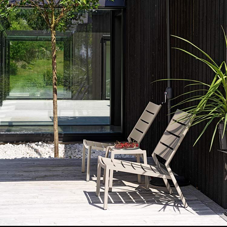 Delia loungefåtölj khaki 