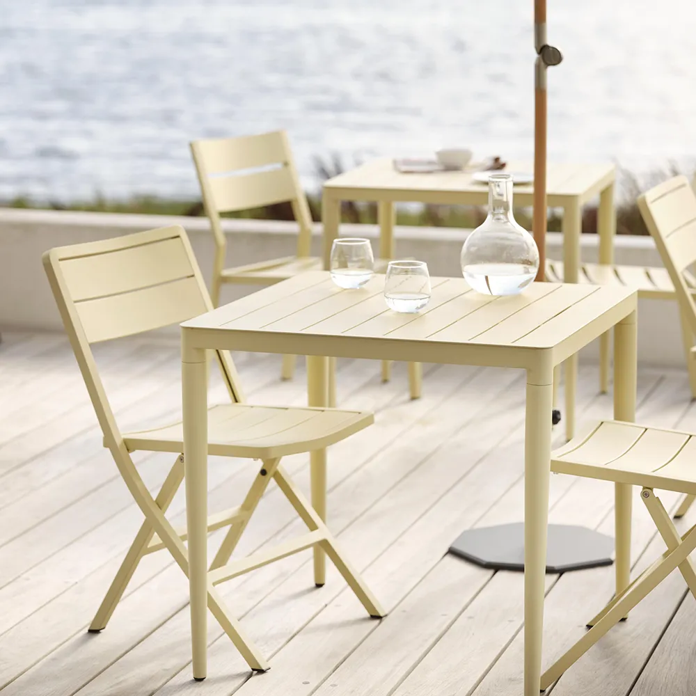 Bigby Matbord 76x76 cm lemon