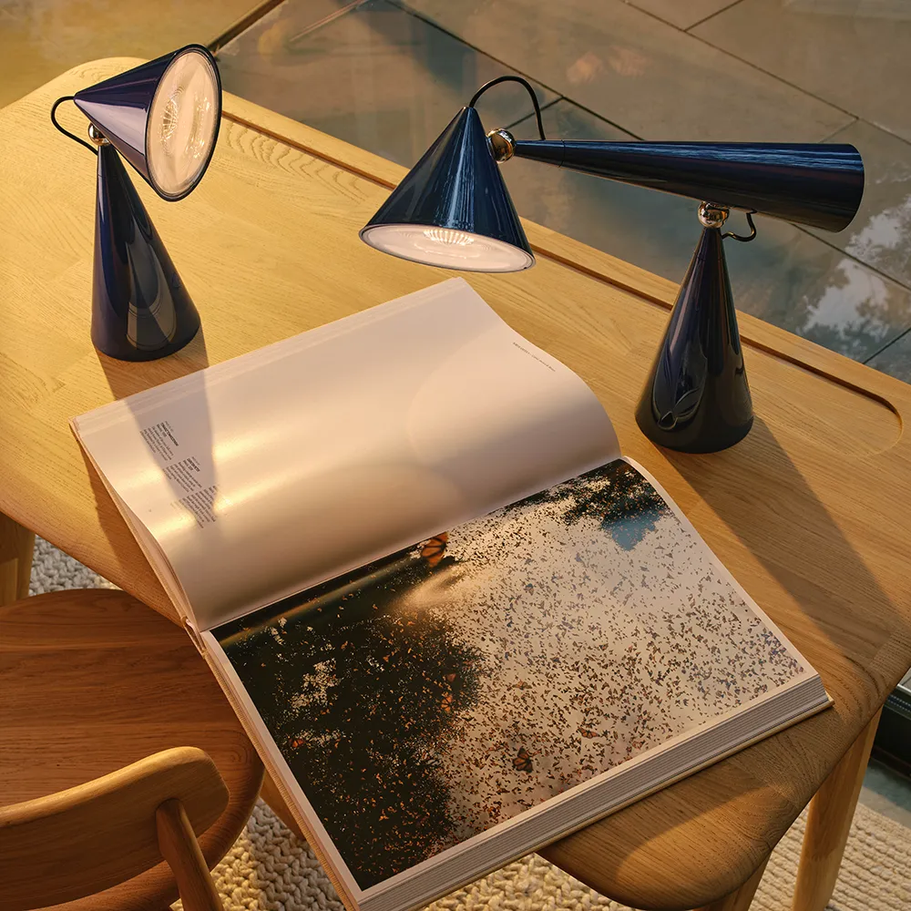 Pose Bordslampa LED Indigo