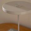 Asteria Move Monochrome Portabel lampa Nuance Mist