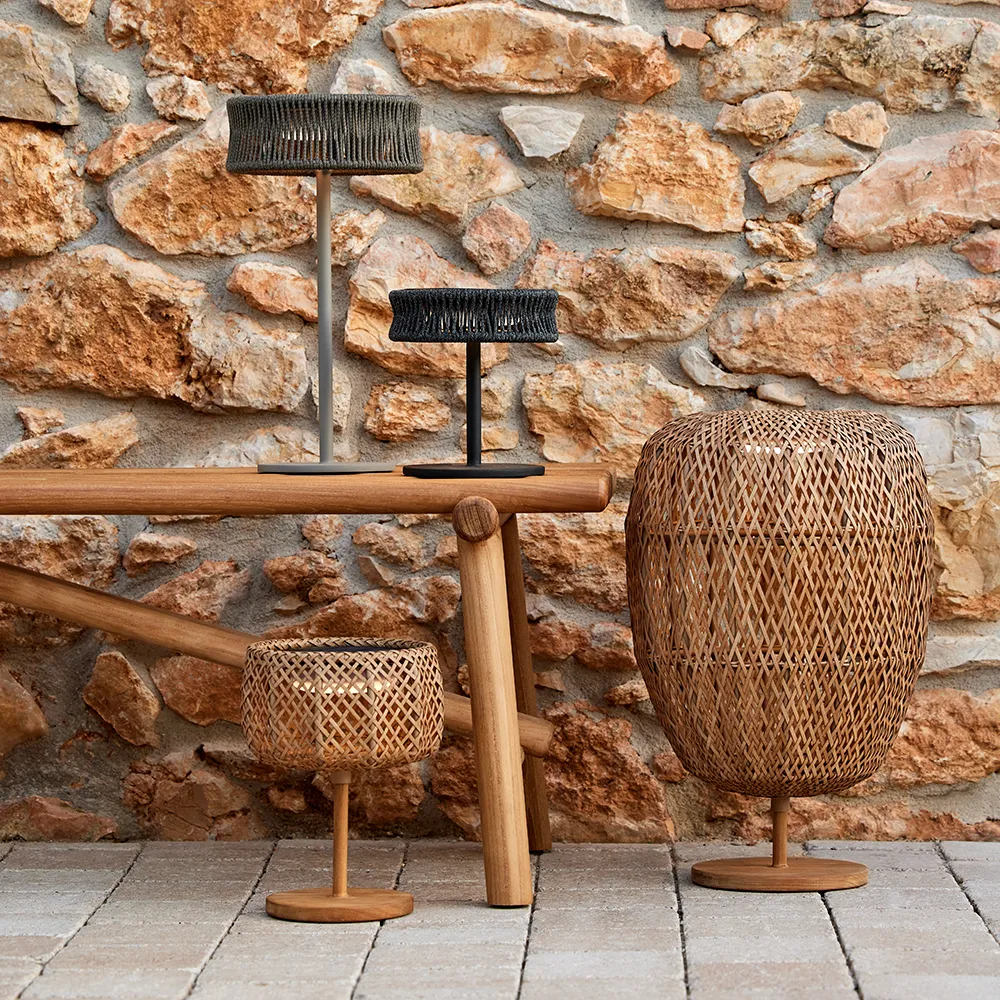 Illusion bordslampa mellan Taupe