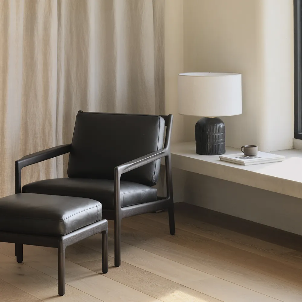 Jack Fåtölj Black Leather