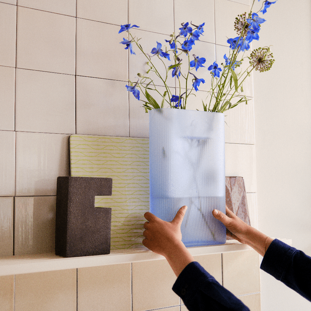 Ridge Vas H: 35 cm Light Blue Frosted