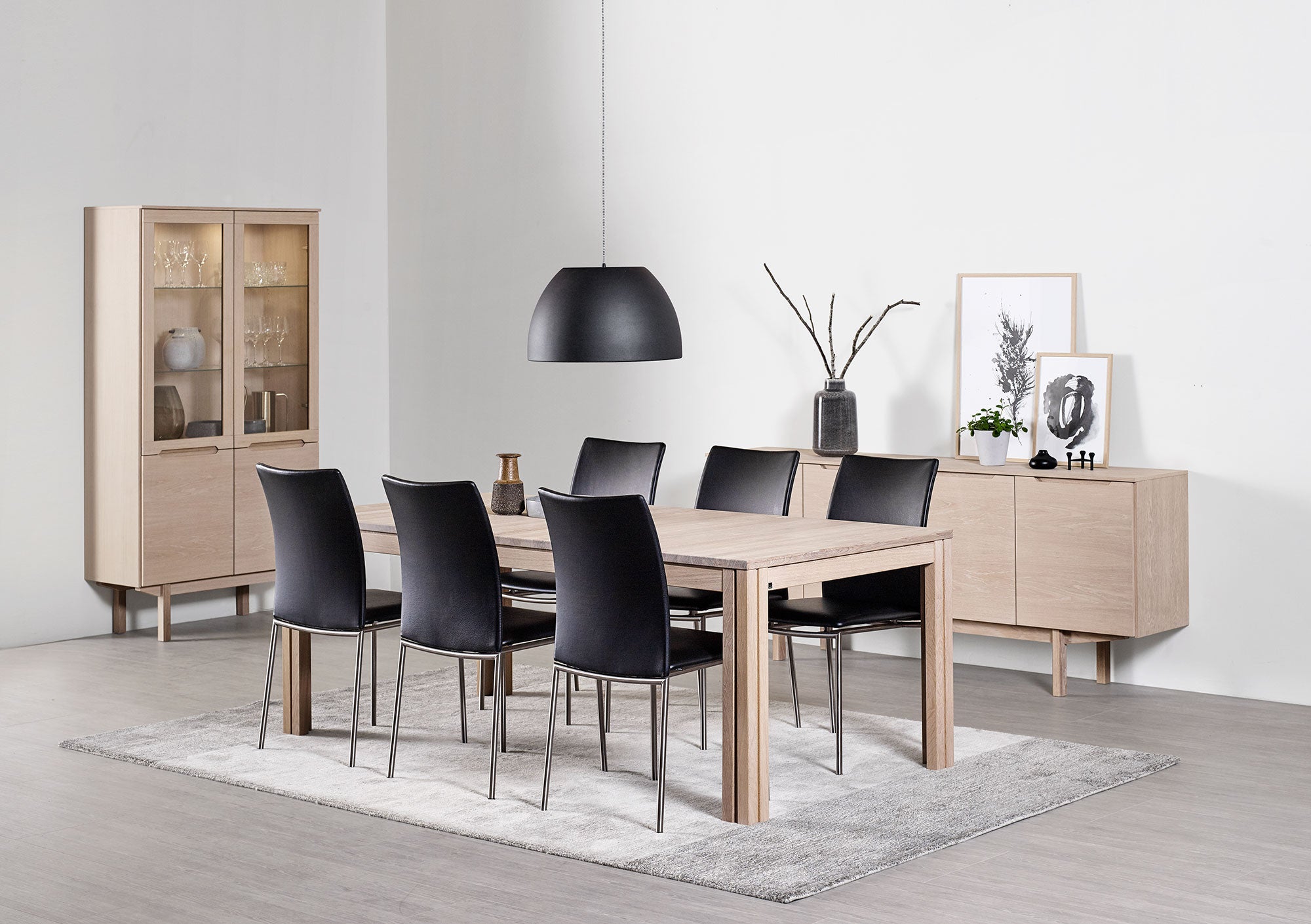 Sm24 Bord svartlackad ek 200-356(512)x100x73 cm