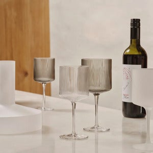 Ripple Rödvinsglas 2-pack - Smoked Grey