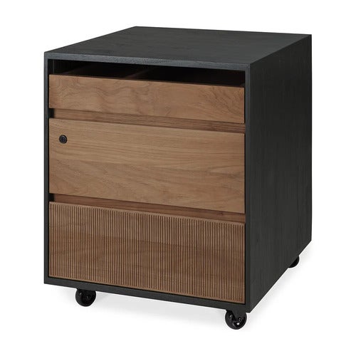 Oscar Hurts Teak