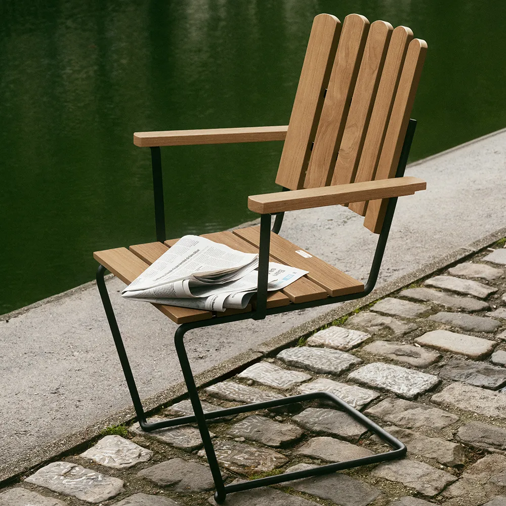 A2 Fåtölj Obehandlad Teak/Svart stativ