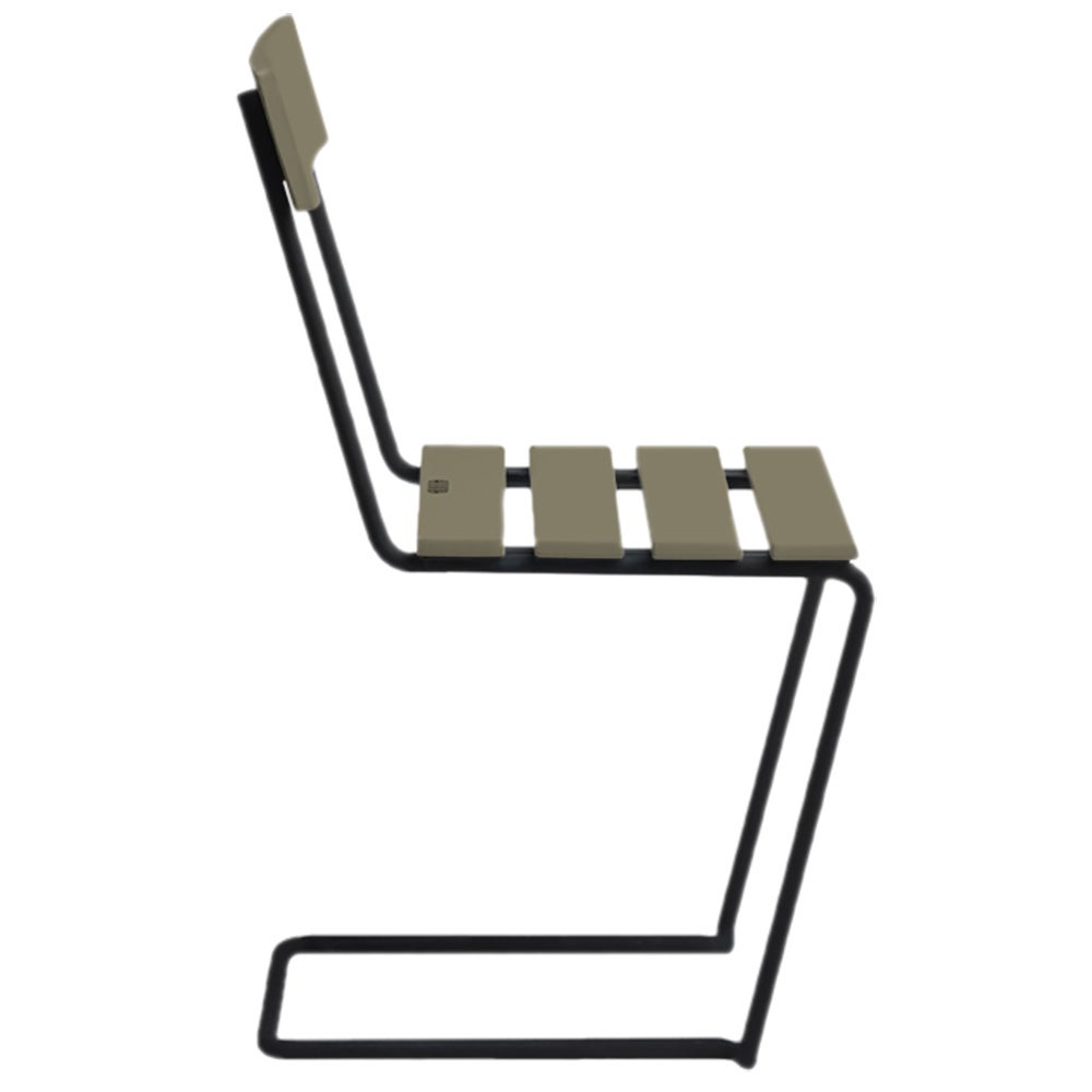 Stol 1 Grönlackad Ek / Svart Stativ