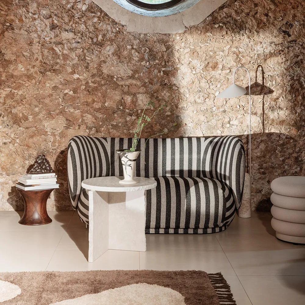 Mineral Sculptural Sidobord