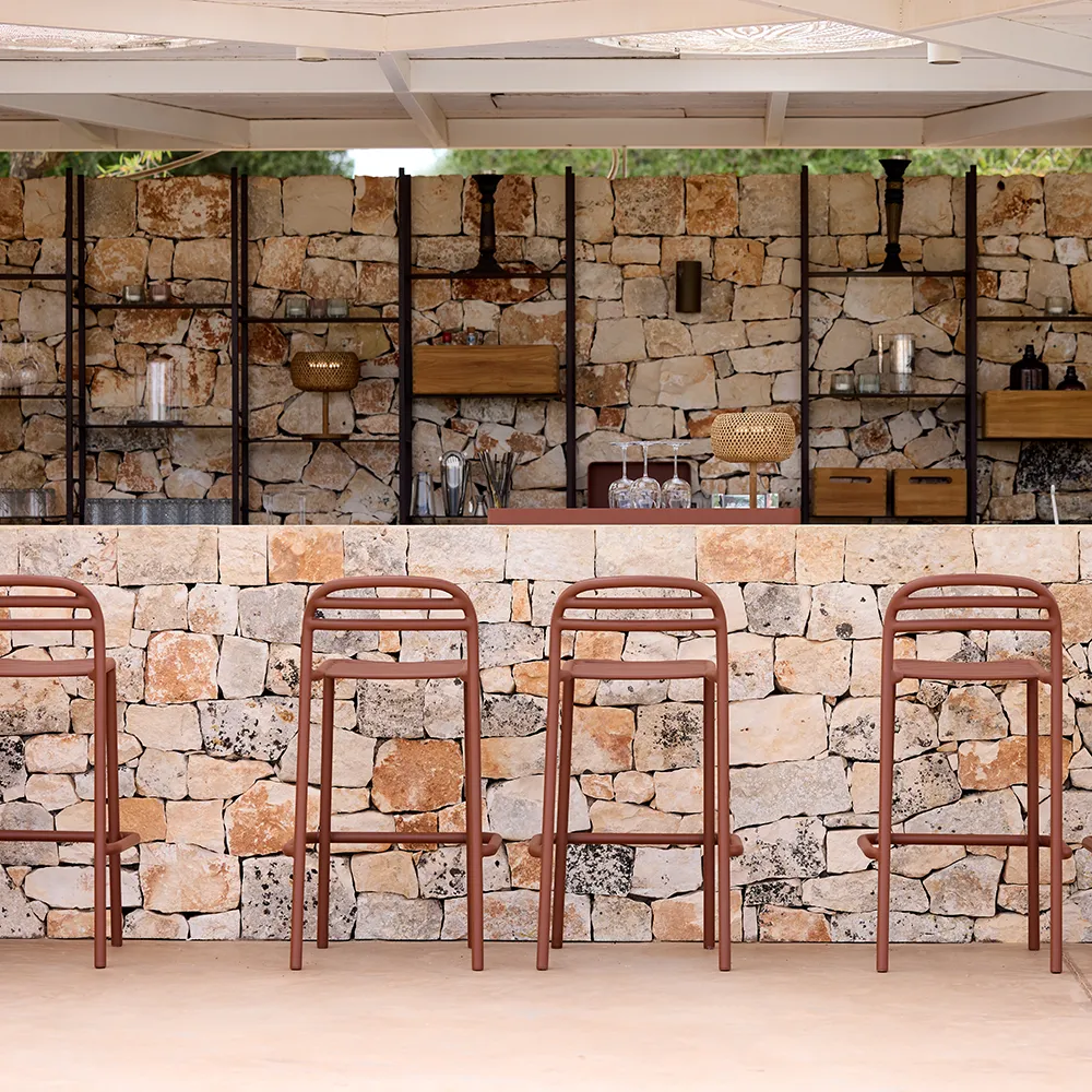 Bliss barstol, stapelbar Sand, aluminium