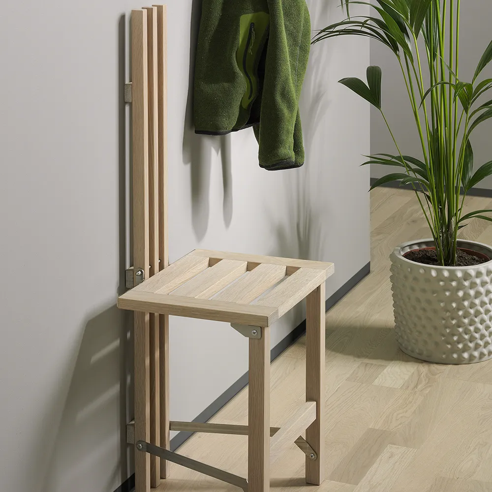 Nadja Väggstol Svartbetsad Ek