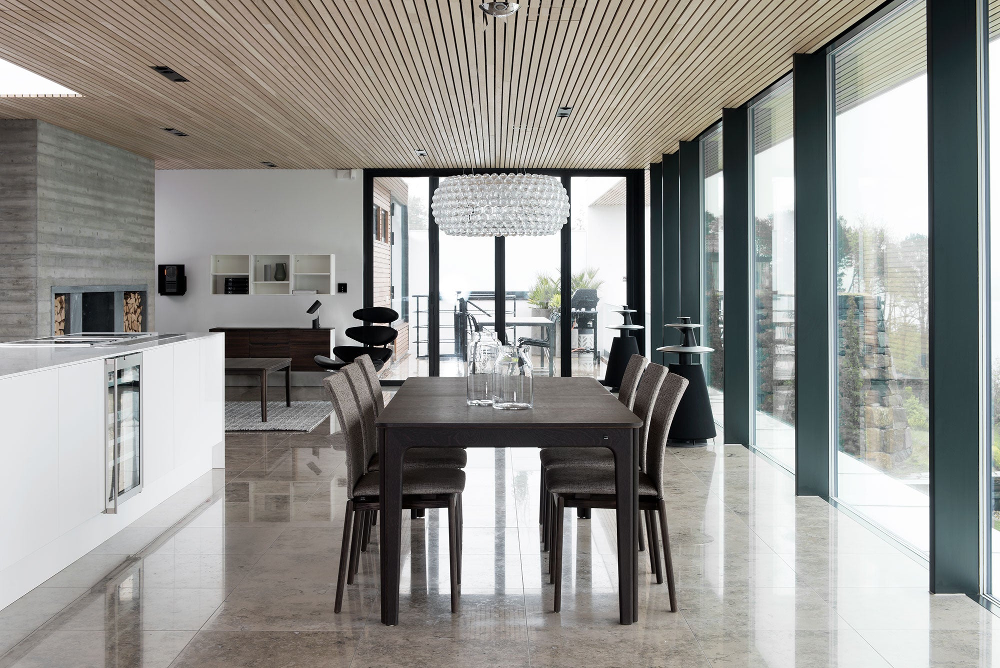 Sm27 Bord Valnöt Lack