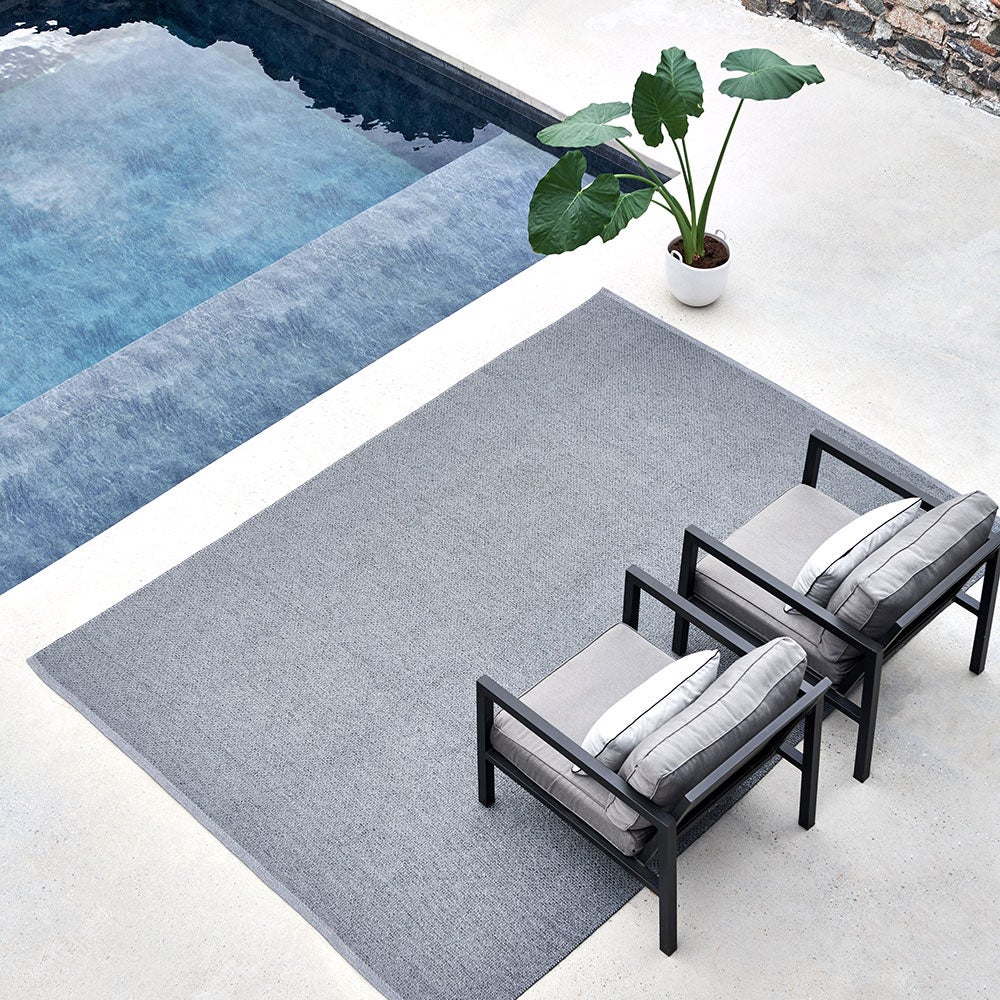 Svea matta 70x50 cm granit / black metallic 