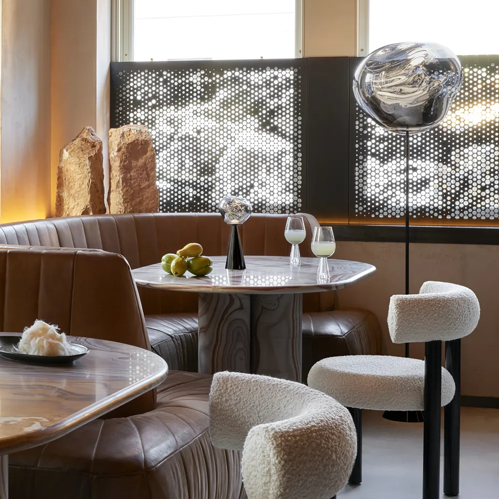 Melt Cone Slim Golvlampa Silver LED