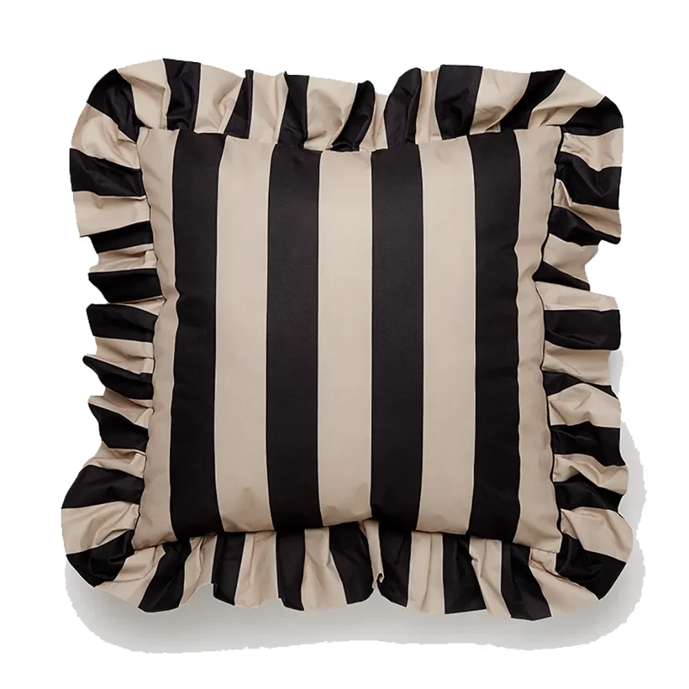 Prydnadskudde med volang 45x45 cm Svart/Beige