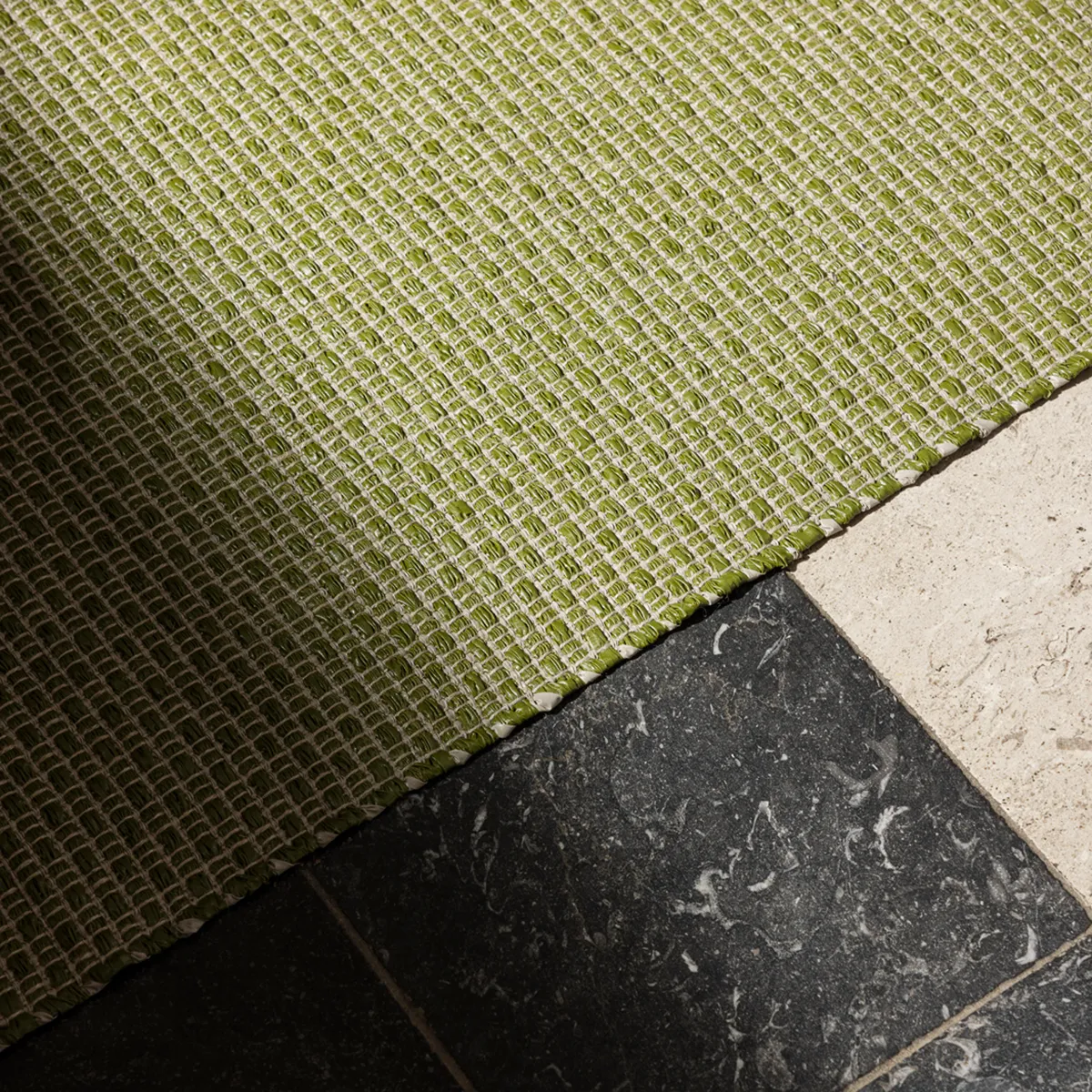 Tvättbar Plastmatta NILS Dark Olive 70x300 cm