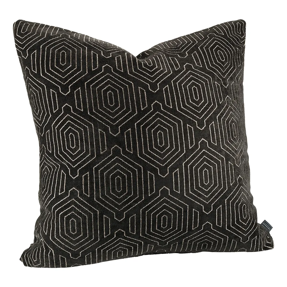 Laurel Ethnic dark brown kuddfodral 50x50 cm 