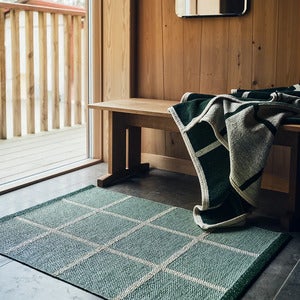 Vävd filt i lammull Criss Leaf